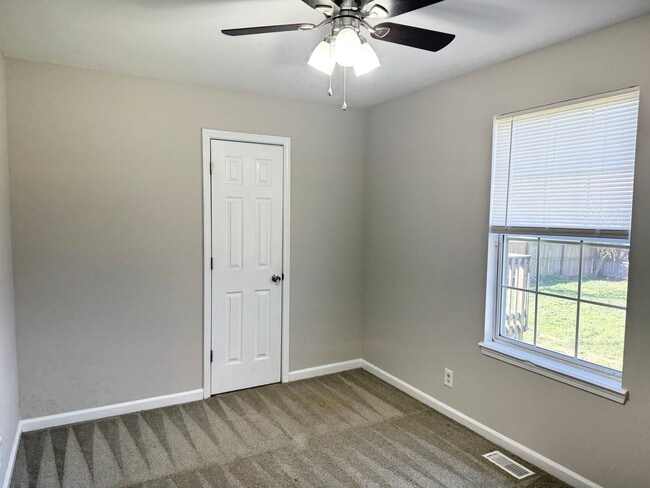 Building Photo - Newly Renovated Three Bedroom Close to Ft. Campbell