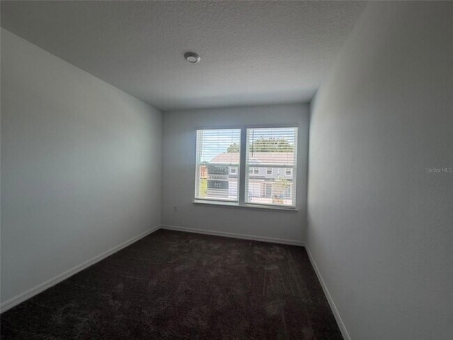 Building Photo - 1623 Fan Palm Dr