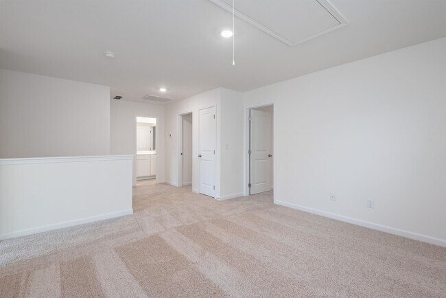Building Photo - 4734 Willow Bluff Cir