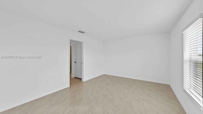 Building Photo - 17511 Monte Isola Wy