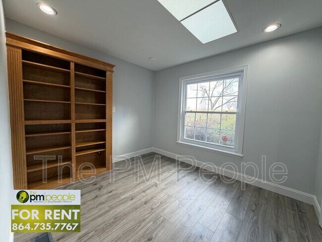 Building Photo - 134A Bennetts Bridge Rd.