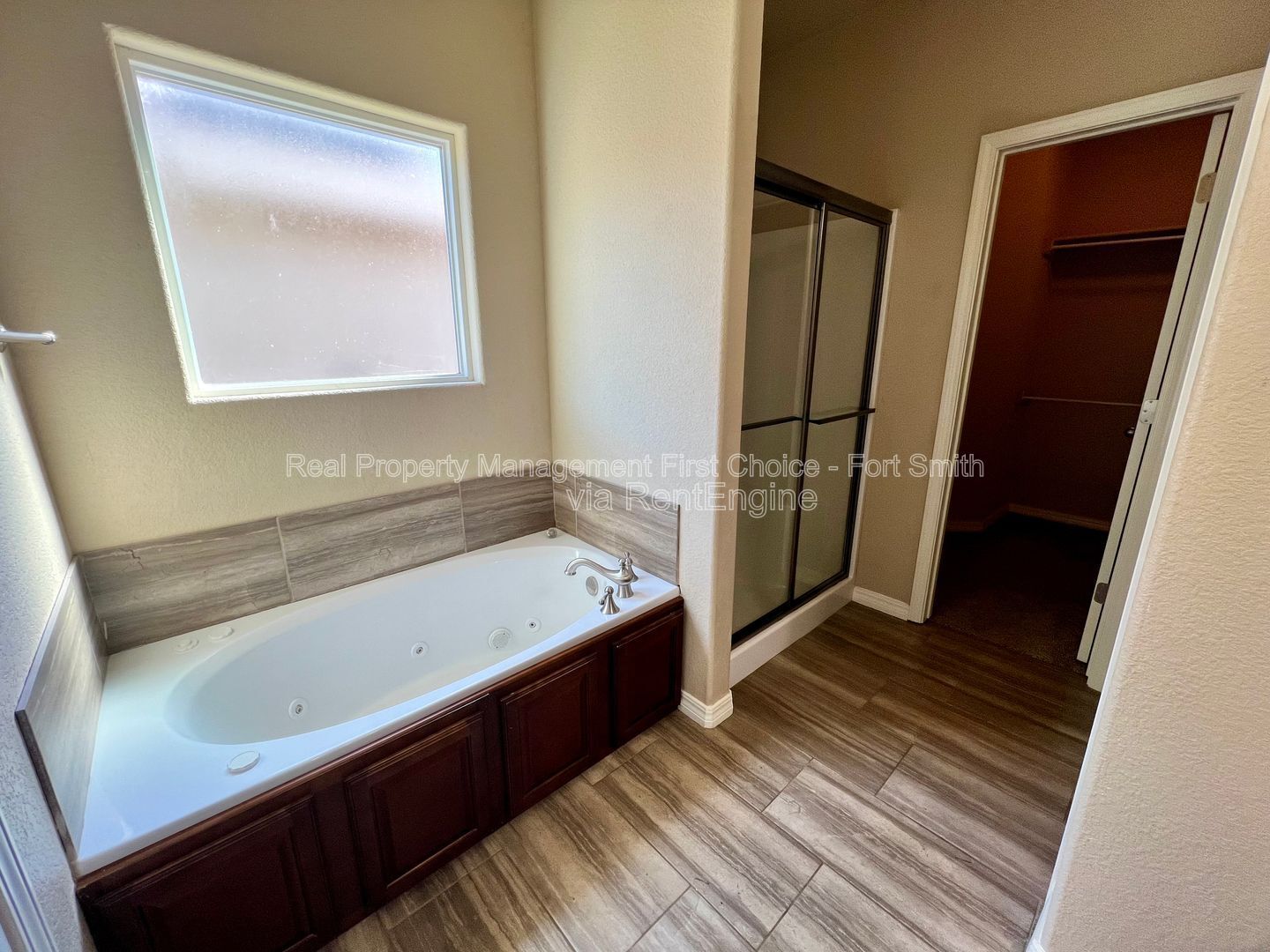 Building Photo - 615 Ridge Point Dr