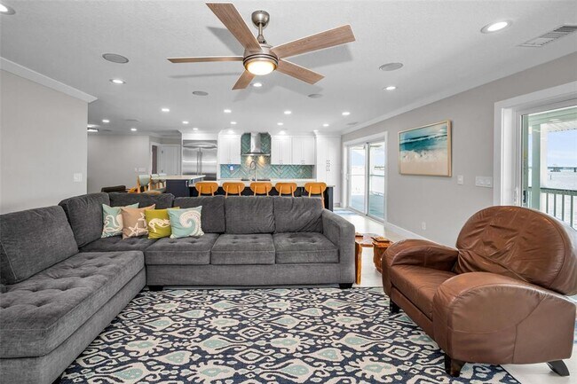 Building Photo - 804 Bay Point Dr