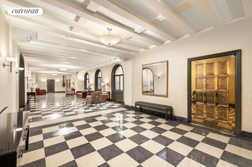 Building Photo - 245 W 107th St