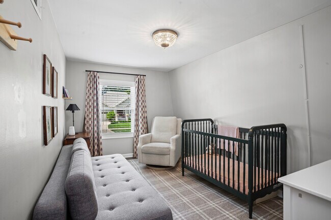 Building Photo - 449 Longfellow Ave