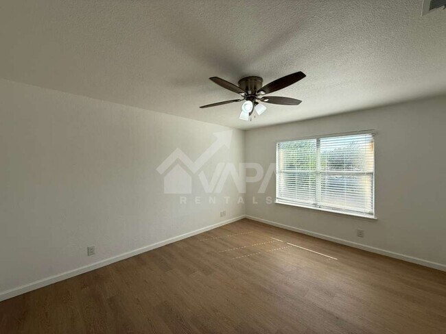 Building Photo - 4915 Brazoswood