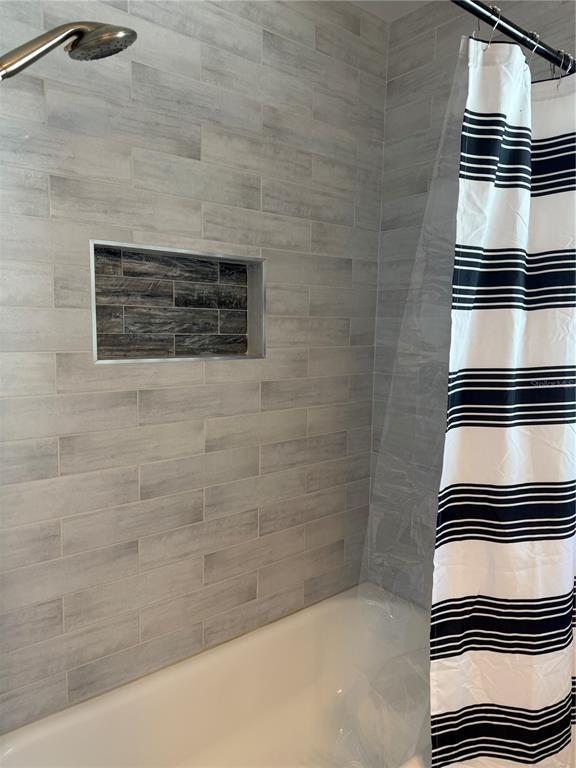 Building Photo - 2100 E Vina Del Mar Blvd