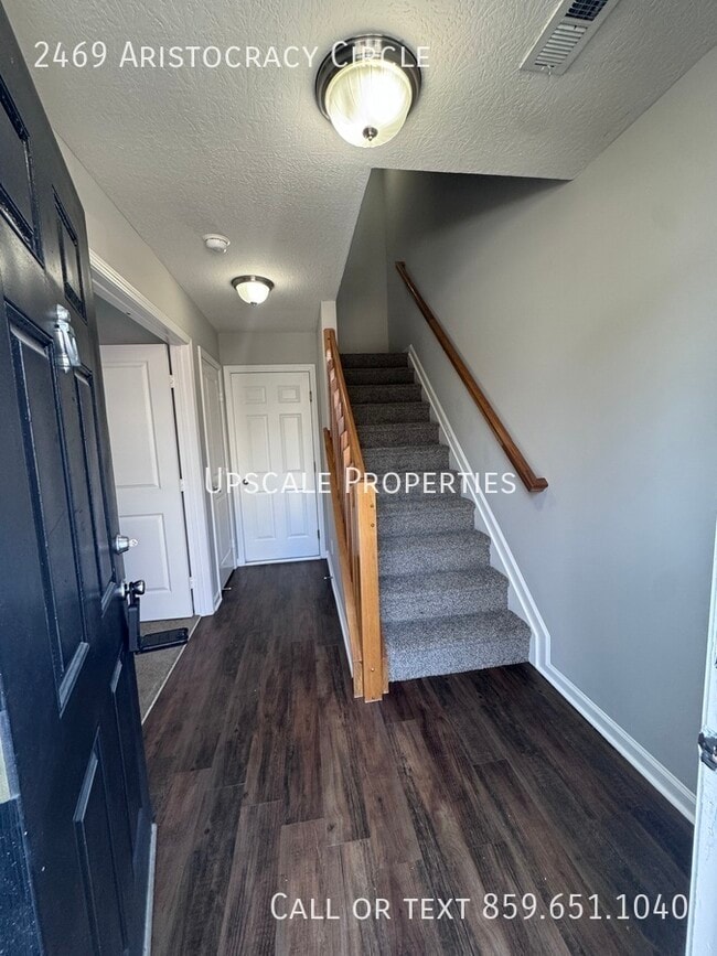 Building Photo - 2469 Aristocracy Cir