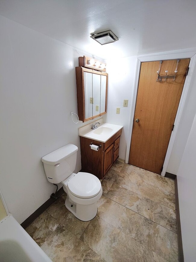 Building Photo - 2423 Wrights Wy