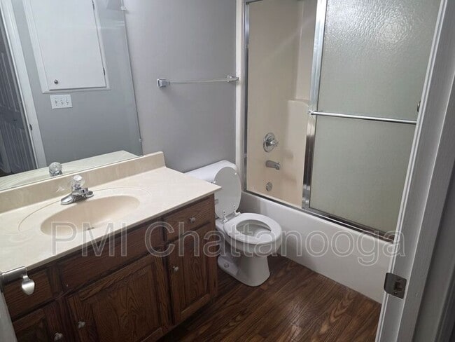 Building Photo - 3719 Crestview Pl