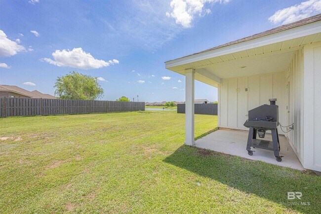 Building Photo - 23294 Shadowridge Dr