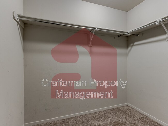 Building Photo - 1865 Jack Rabbit Ln