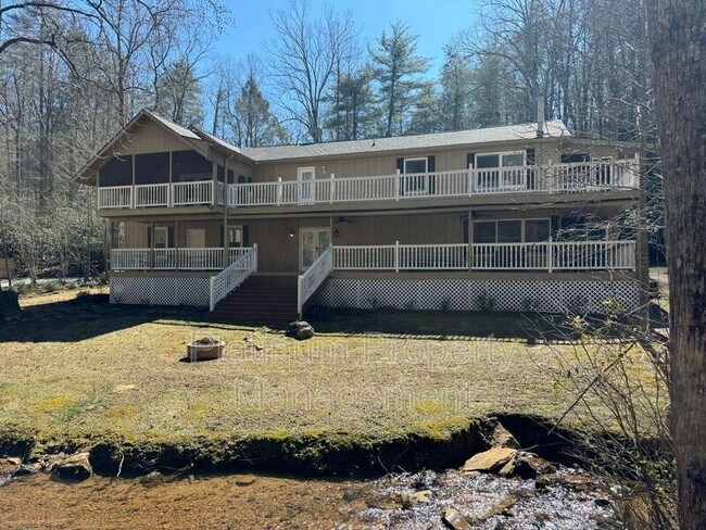 Primary Photo - 971 Mountain Cove Rd