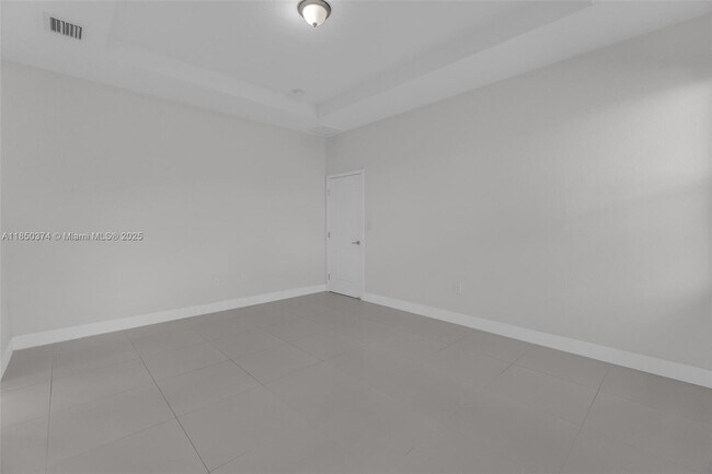 Building Photo - 19447 SW 124th Ct
