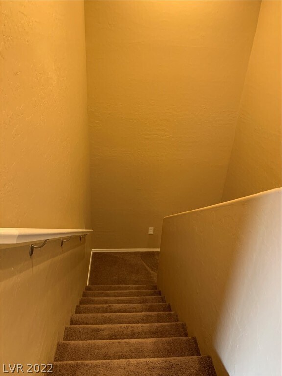 Building Photo - 6868 Sky Pointe Dr
