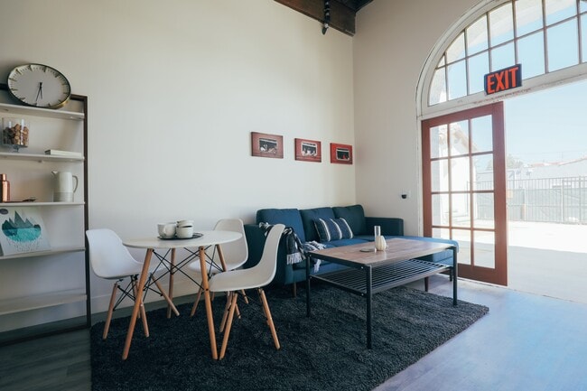 Floorplan - Rose on Bond