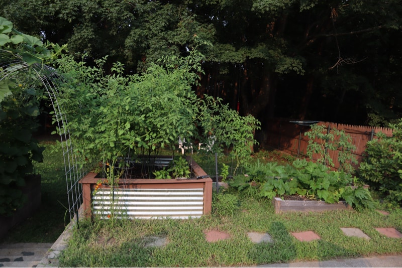Building Photo - 567 Woonasquatucket Ave