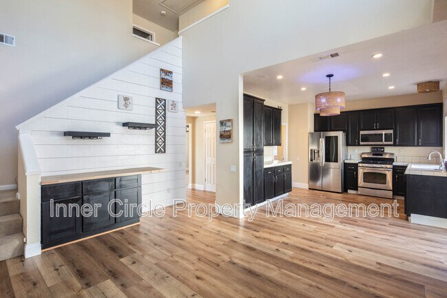 Building Photo - 342 Chaucer Dr