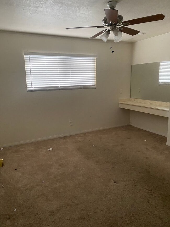 Building Photo - 12562 Brookshire Ave