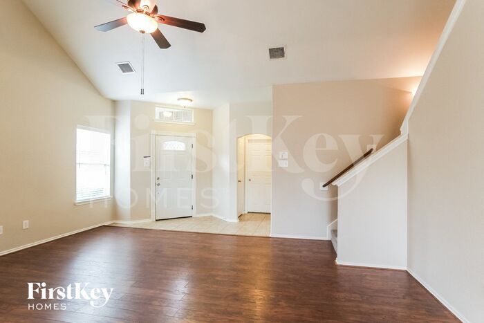 Building Photo - 18490 Sunrise Pines Dr