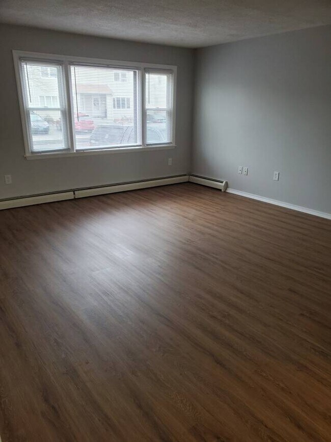 25 Graham Rd 25 Graham Rd East Hartford CT 06118 Apartment Finder