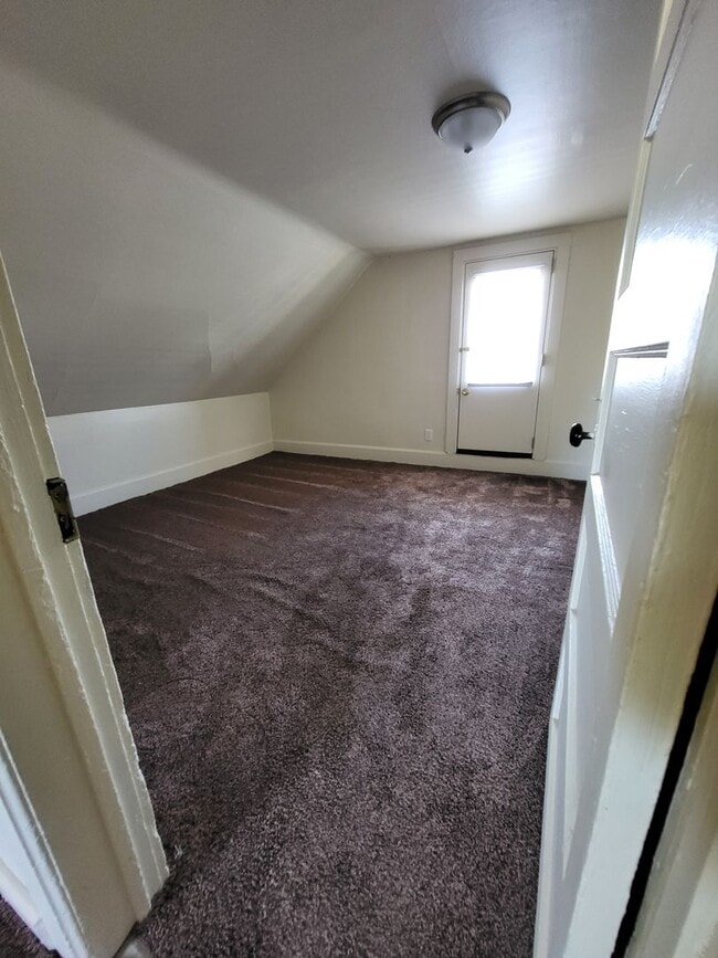 Building Photo - 1133 Day St