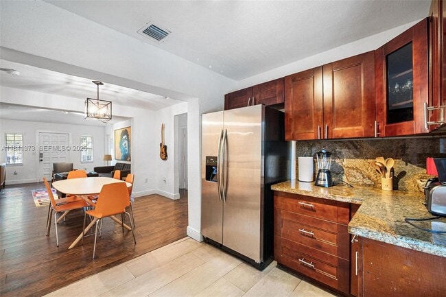 Building Photo - 154 NW 45th St