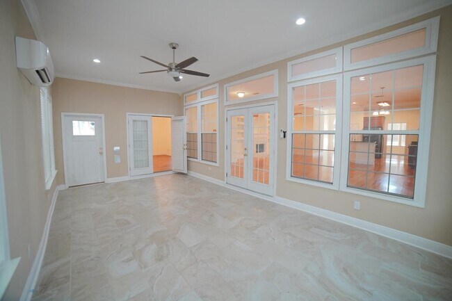 Building Photo - 1155 Sandler Ridge Rd