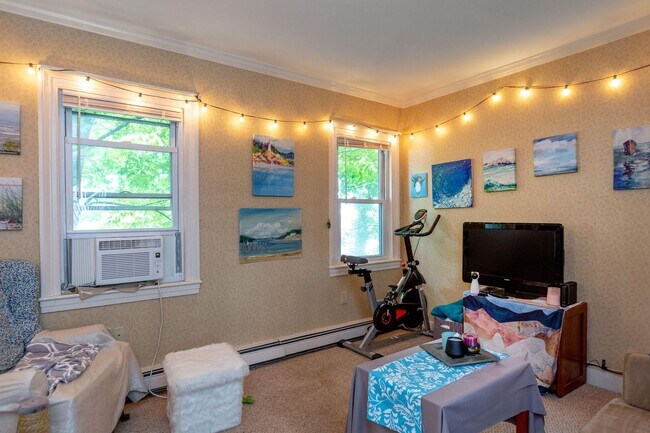 Building Photo - 17 Walker St