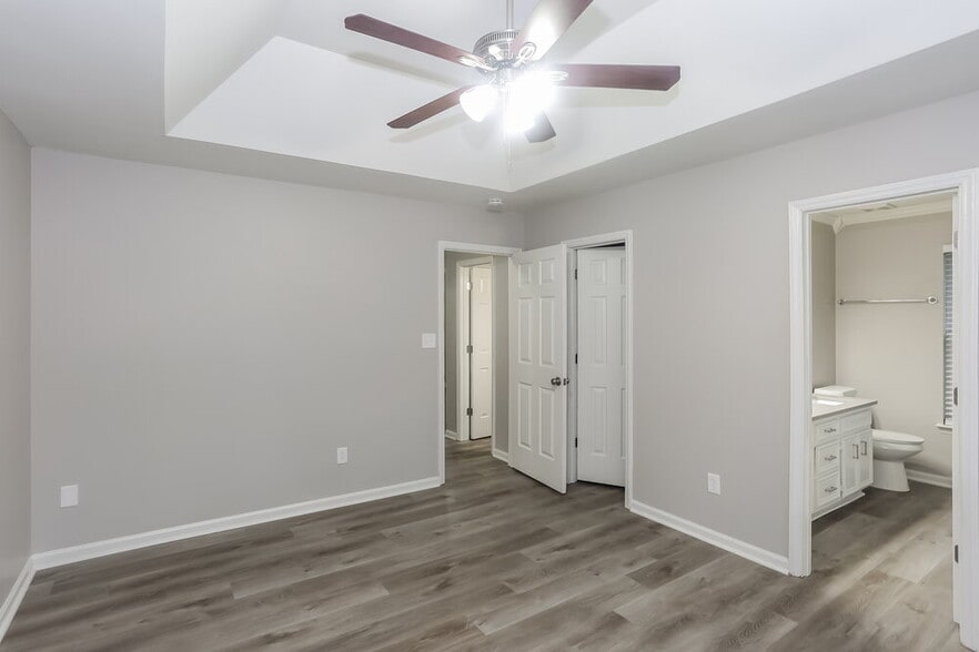 Building Photo - 4659 Falcon Chase Dr SW