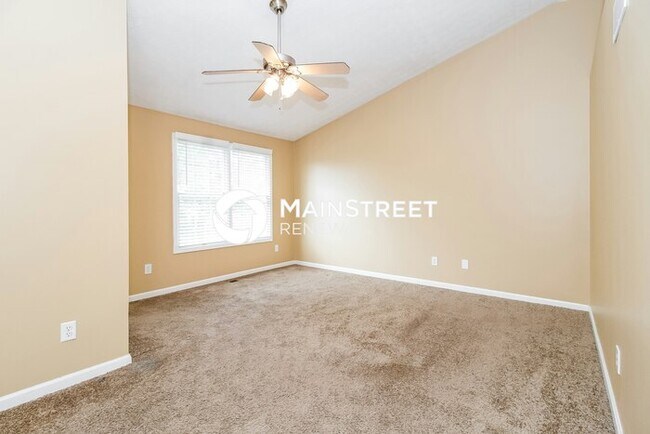 Building Photo - 3 Bedroom Pet-Friendly Home in Louisville,...