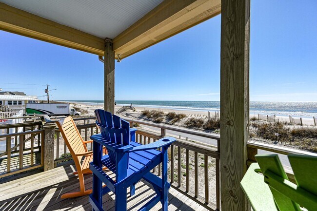 Building Photo - OFF-SEASON FURNISHED RENTAL AVAILABLE JAN and FEB '26