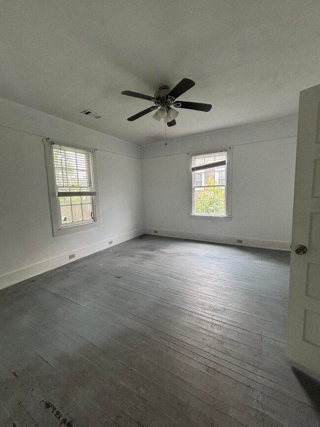 Primary Photo - 2012 Starnes St