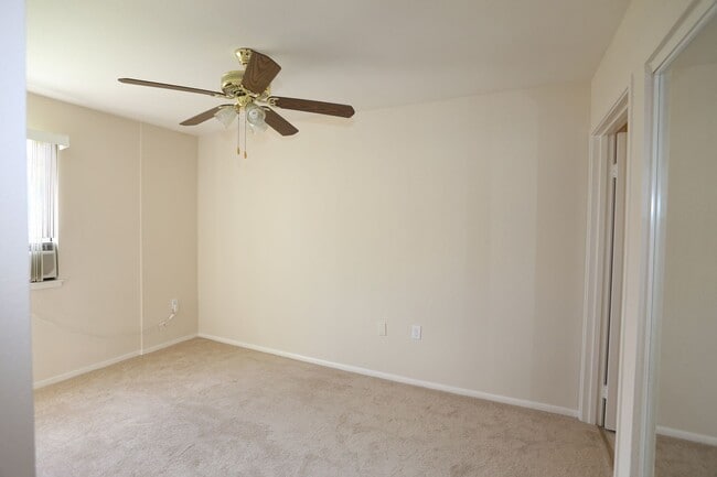 Building Photo - Kapolei - Aeloa Terrace - renovated ground...