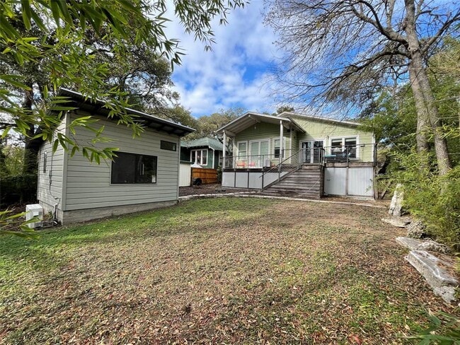 Building Photo - 1415 Travis Heights Blvd