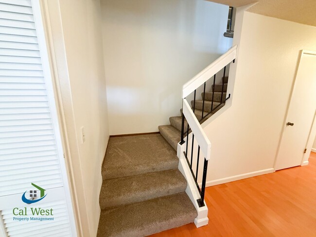 Building Photo - $4695 - Spacious 5 Bed/3 Bath Gilroy Home Located in Sunrise Park Neighborhood