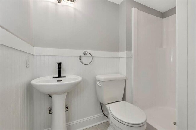 Building Photo - 200 Salt Air Dr