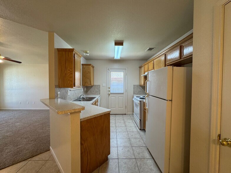 Building Photo - 1508 Nicholas Cir