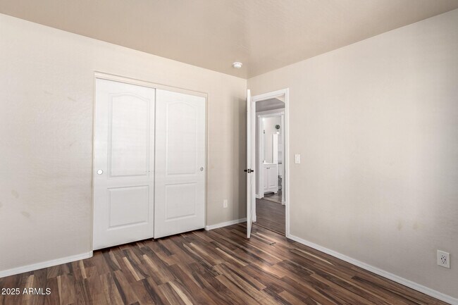 Building Photo - 5722 S 240th Dr