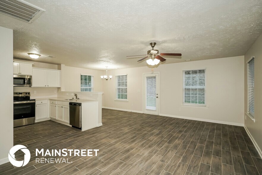 Building Photo - 2562 Willow Branch Dr