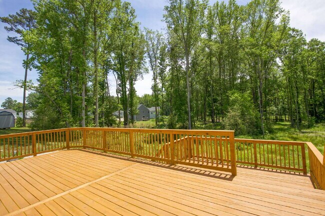 Building Photo - "Charming 3-Bed Oasis with 2.5 Baths on Century Lane, Cameron – Spacious 1744 sq. ft. Retreat!"