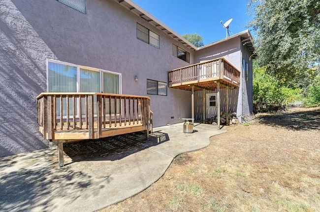 Building Photo - 9487 Dalton Way