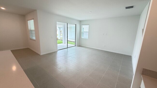Building Photo - 6061 Meditation Dr