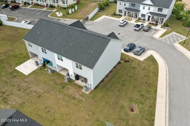 Building Photo - 63 Outrigger Dr