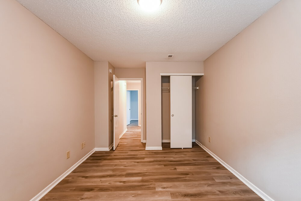 Building Photo - 8835 Youngs Creek Ln