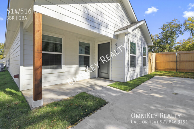 Primary Photo - 514/516 N Rusk Ave-514