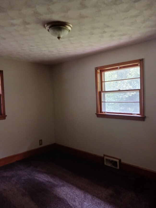 Building Photo - 127 Vinton Pl