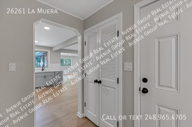 Building Photo - 26261 La Muera St
