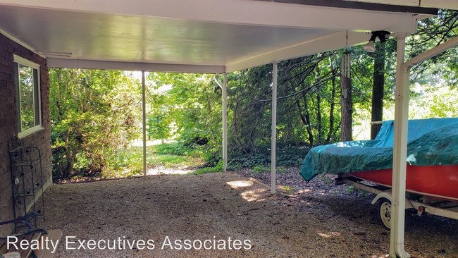 Building Photo - 3 br, 2 bath House - 3421 Maloney Road