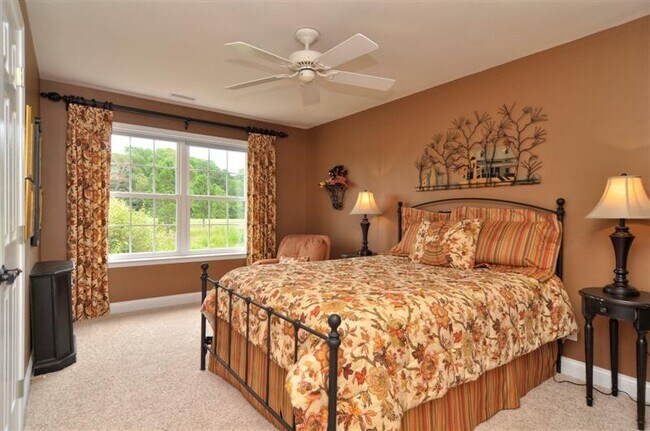 Building Photo - 6727 Evensong Ln